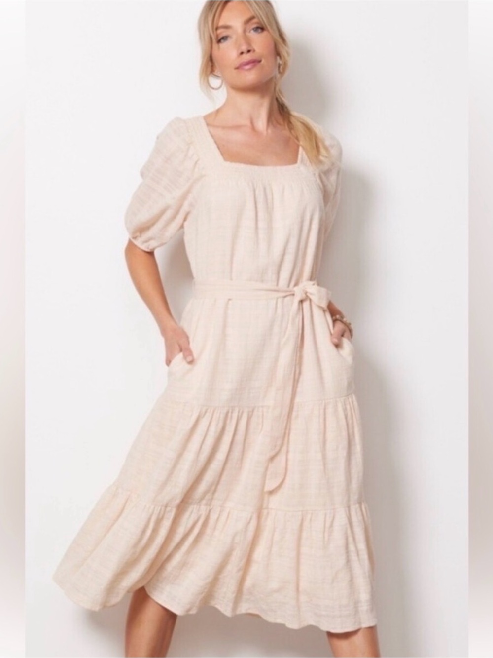 Evereve Soft Puff Sleeve Tiered Midi Dress - Light Cream